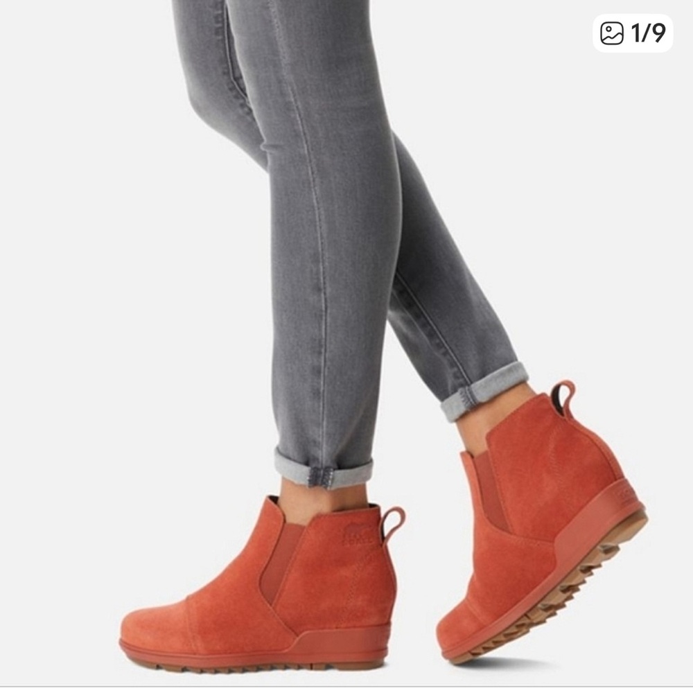 Women’s Suede EVIE Wedge Booties in Rust